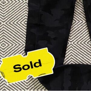 Lululemon • Leggings